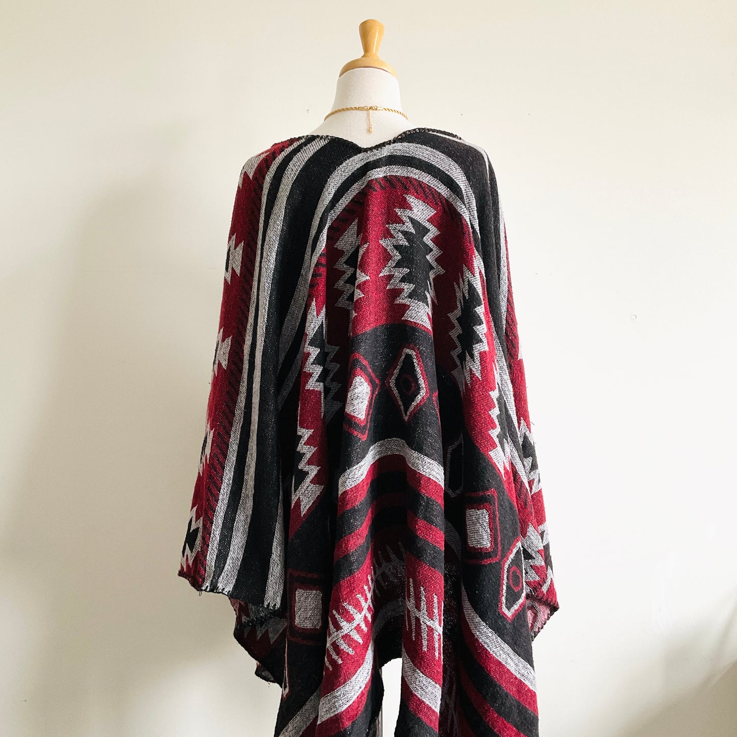 Jacquard Patterned Shawl