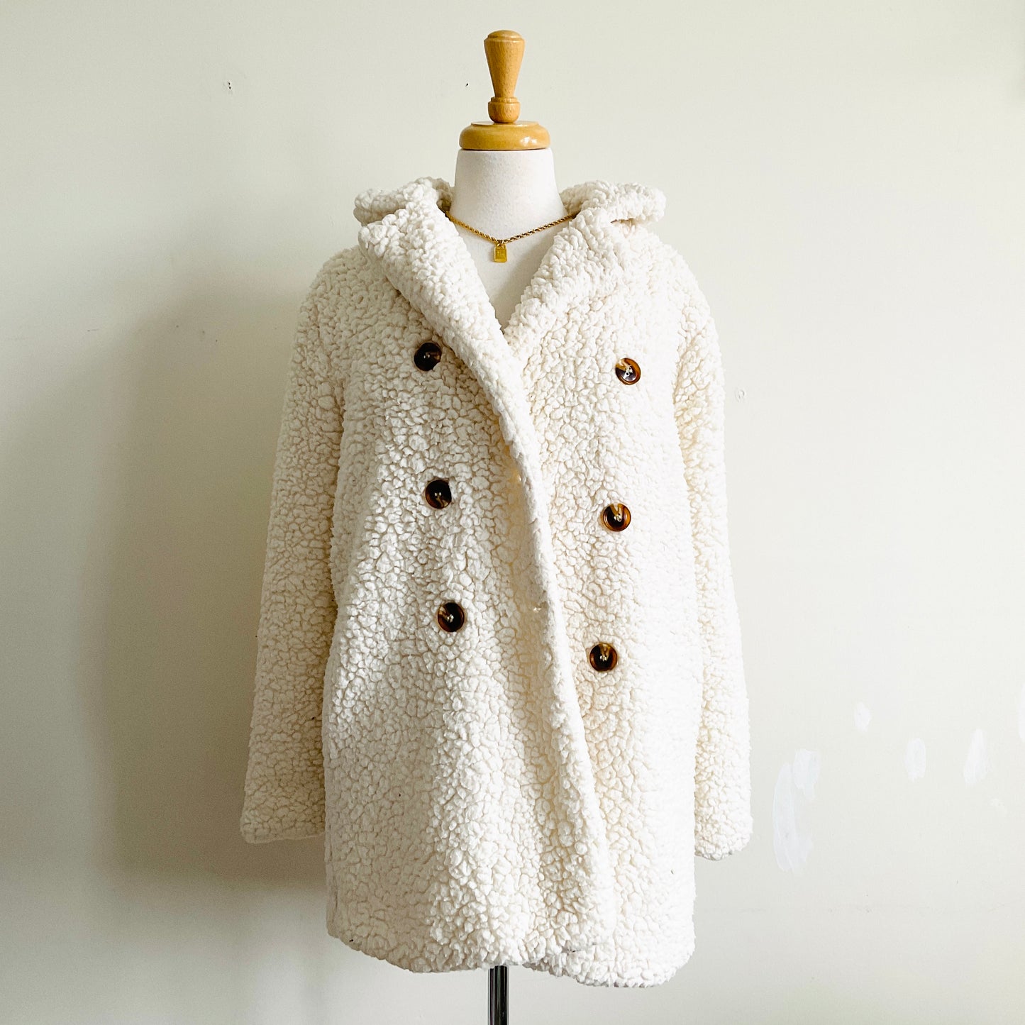 Eilly Bazar Fuzzy Jacket