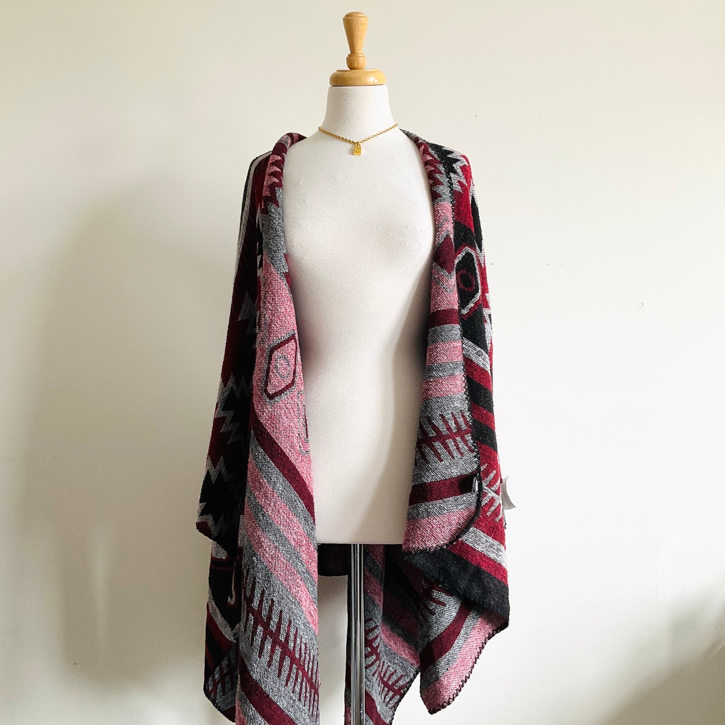 Jacquard Patterned Shawl