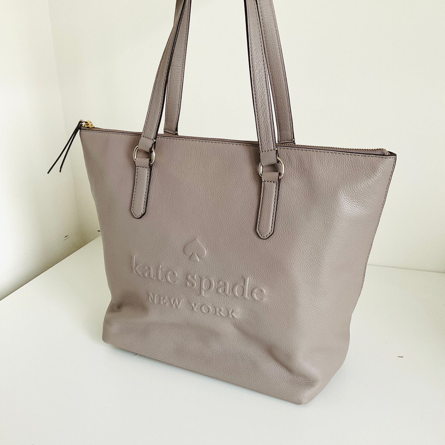 Kate Spade Larchmont Avenue Logo Penny Tote Bag