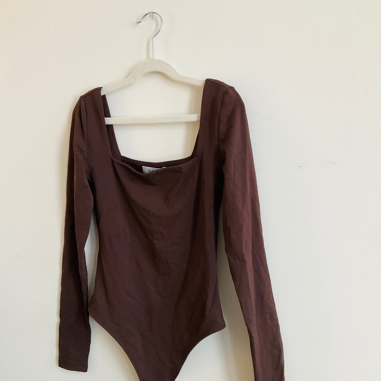 Babaton Square-neck Contour Bodysuit – Wishe.Thrift