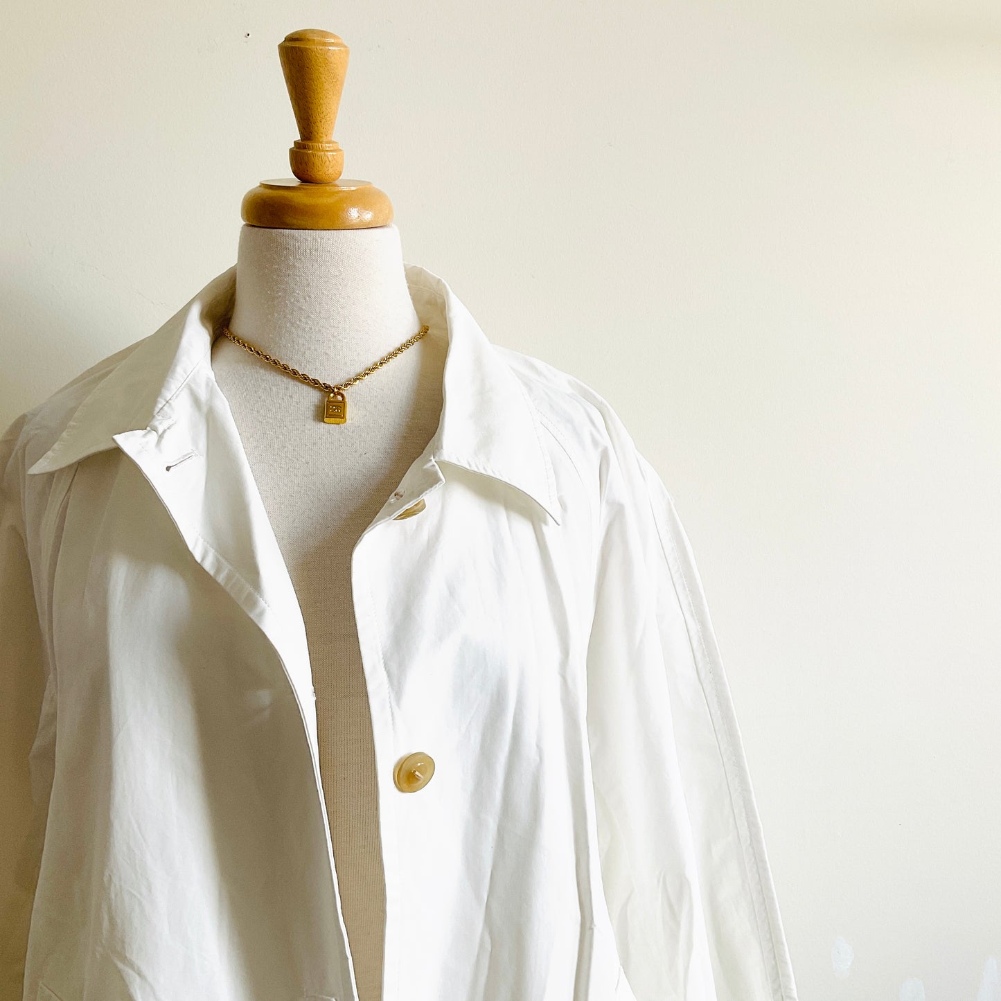 Lightweight White Coat