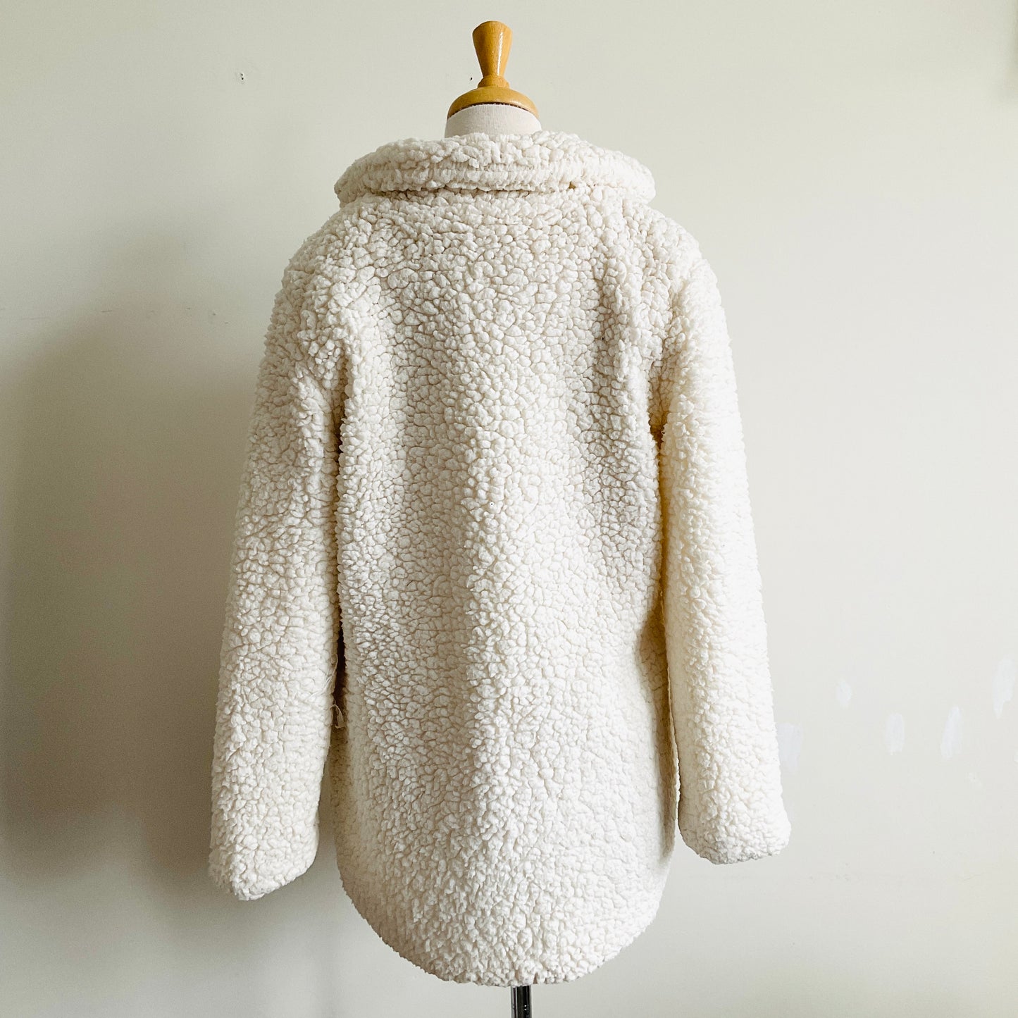 Eilly Bazar Fuzzy Jacket