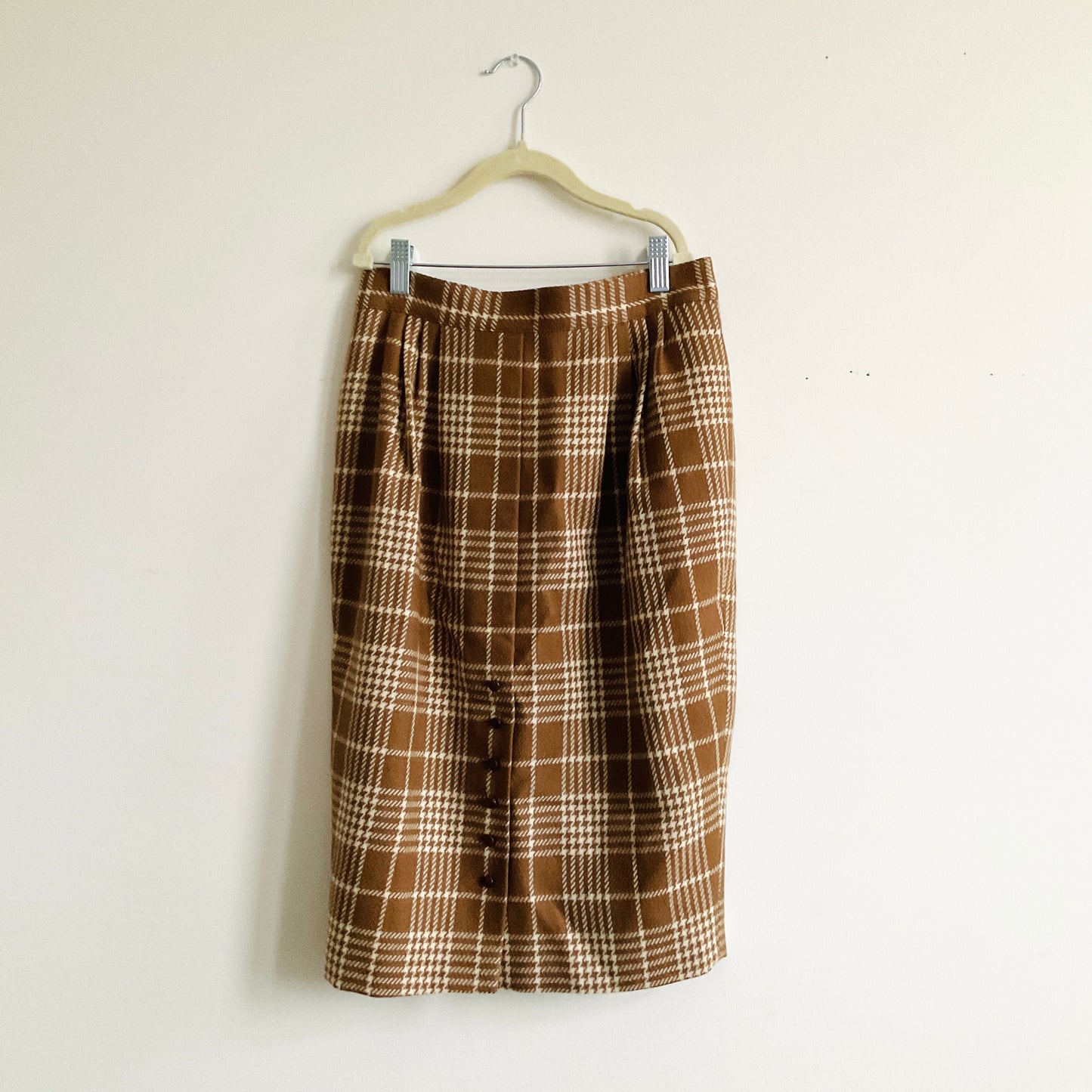 Battah Vintage Plaid Midi Pencil Skirt