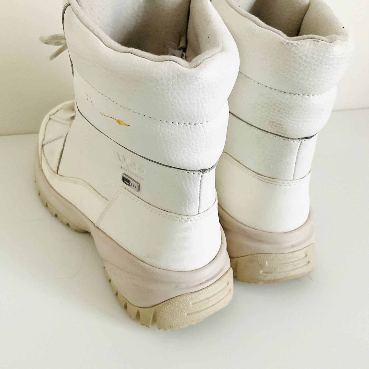 Ugg Yose Boots