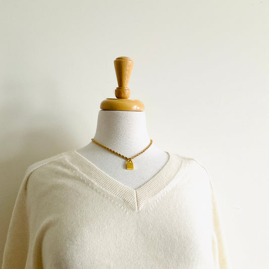 Wilfred Lite Luxe Cashmere Knit Sweater