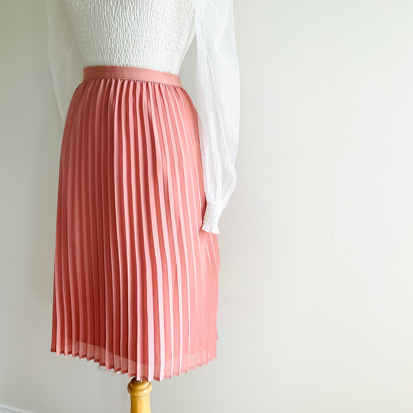 Dynamite Accordian Midi Skirt