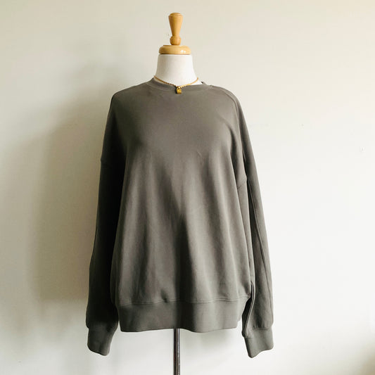 Boutique Cut-out Sweatshirt