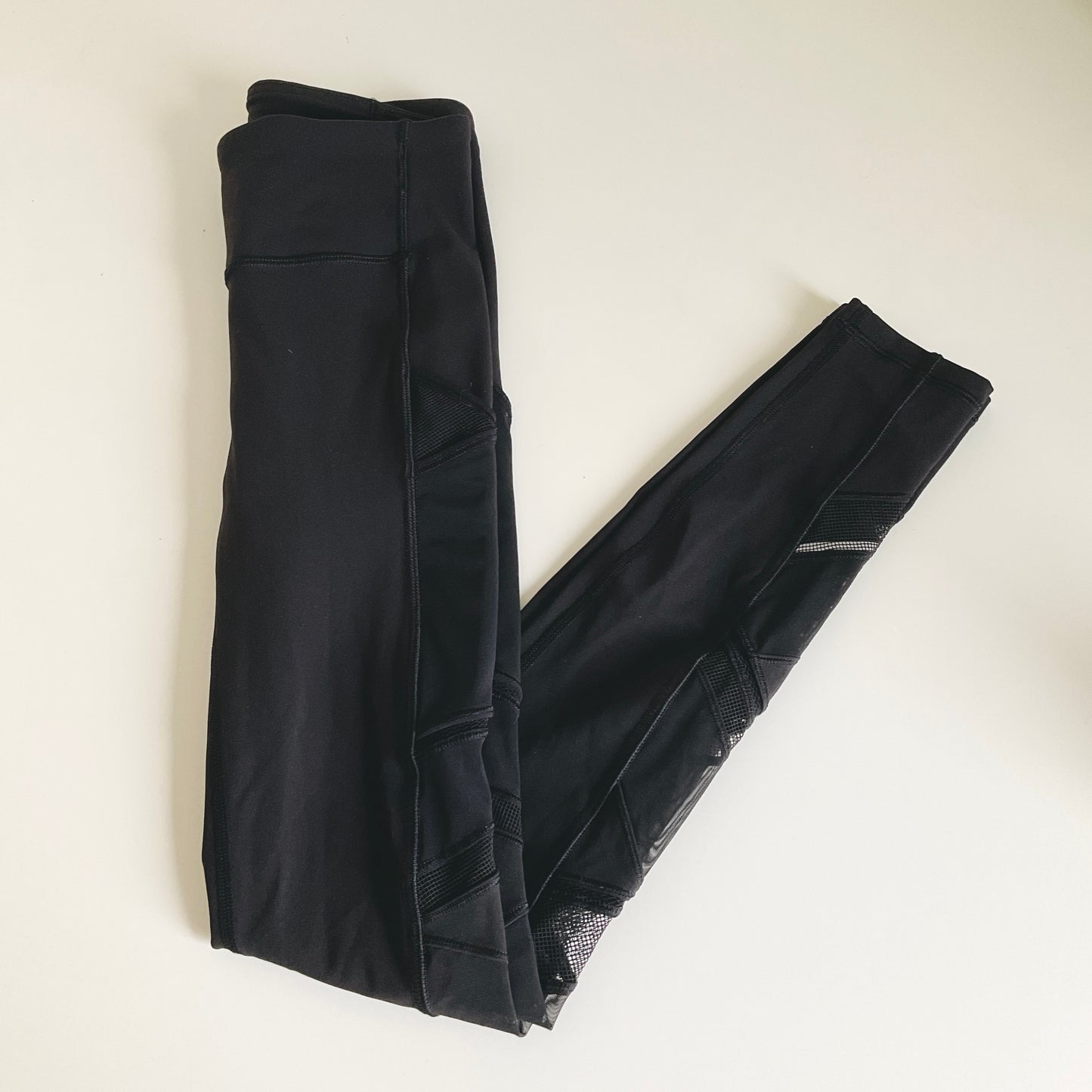 Lululemon Speed Up Mesh Leggings