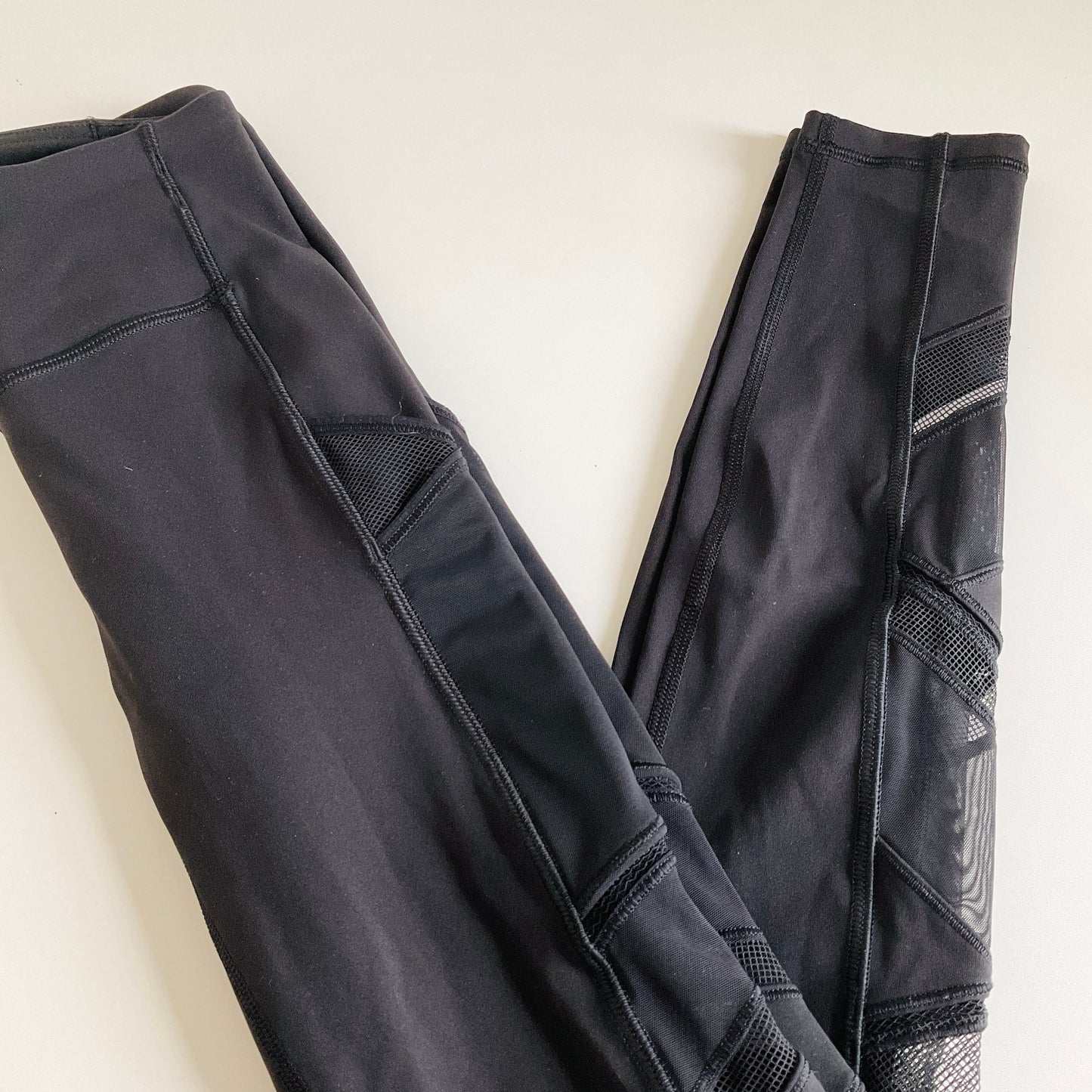 Lululemon Speed Up Mesh Leggings