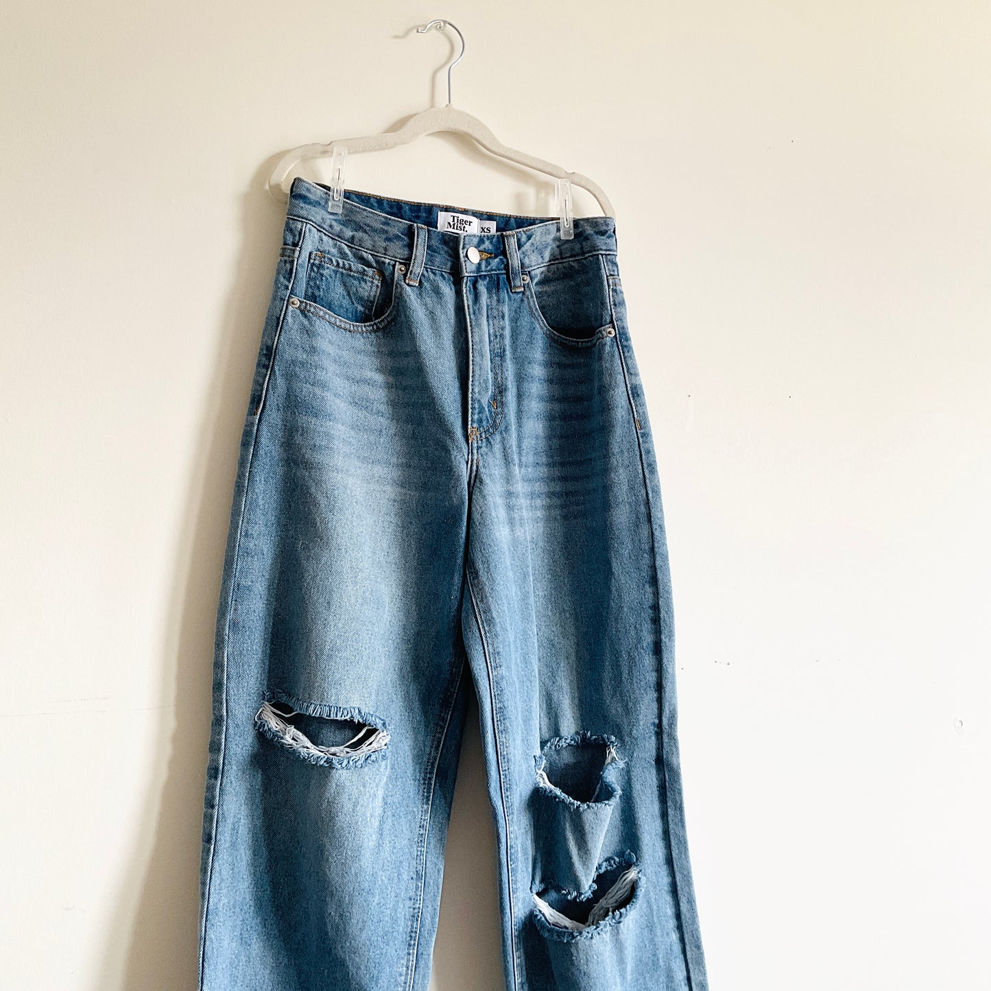 Tiger Mist Classic Straight-leg Ripped Denim Pants